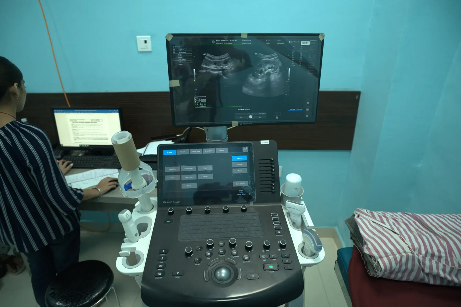 Ultrasound examination and imaging facility