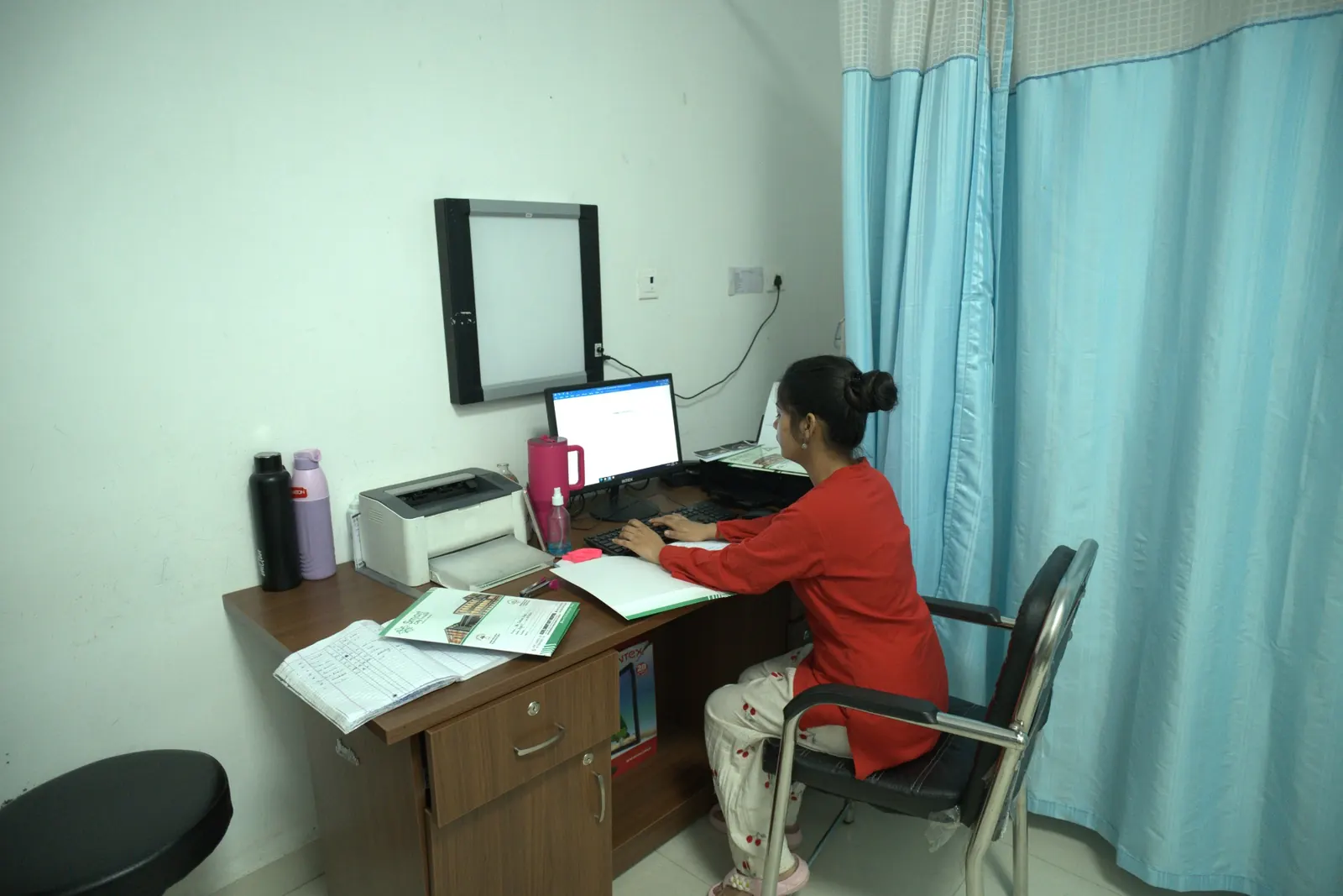 Clinical work and consultation room